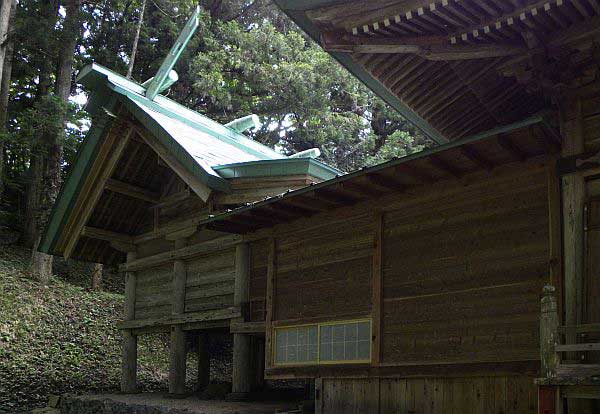 三熊野神社本殿