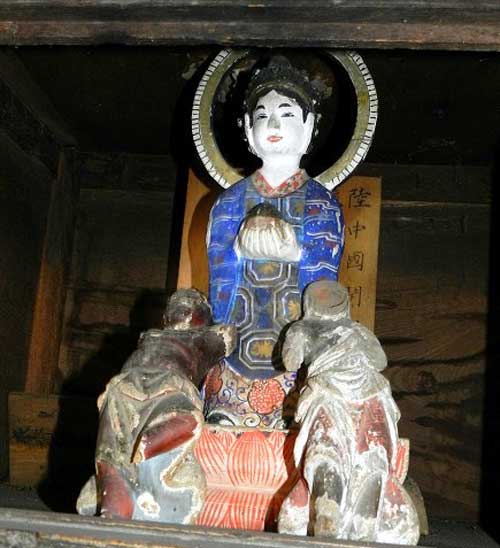 六角牛神社「飛天」