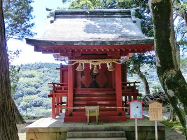 伊豆山神社末社「雷電社」