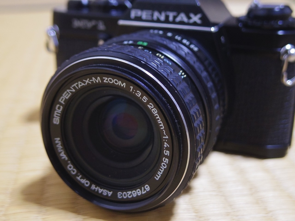 自分と同い年のカメラ PENTAX MV1(1979) - 堺風の頭部