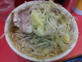 [ラーメン二郎]ラーメン二郎三田本店にて。ぶた入りラーメン。(20111210)