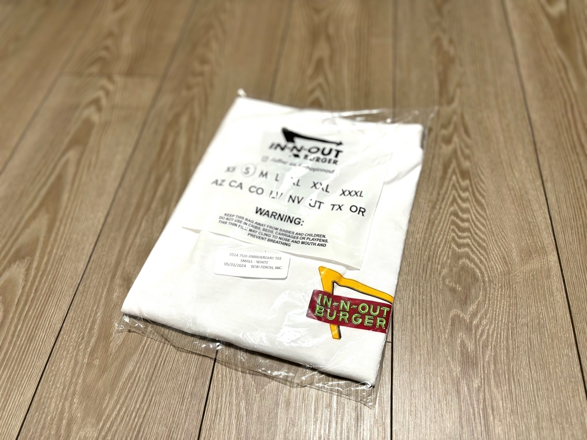 インアンドアウトバーガー 75周年記念Tシャツ