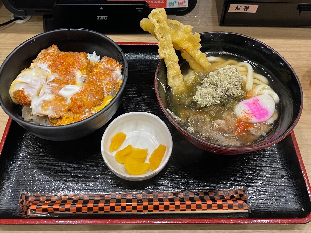 資さんうどん ごちそうセット