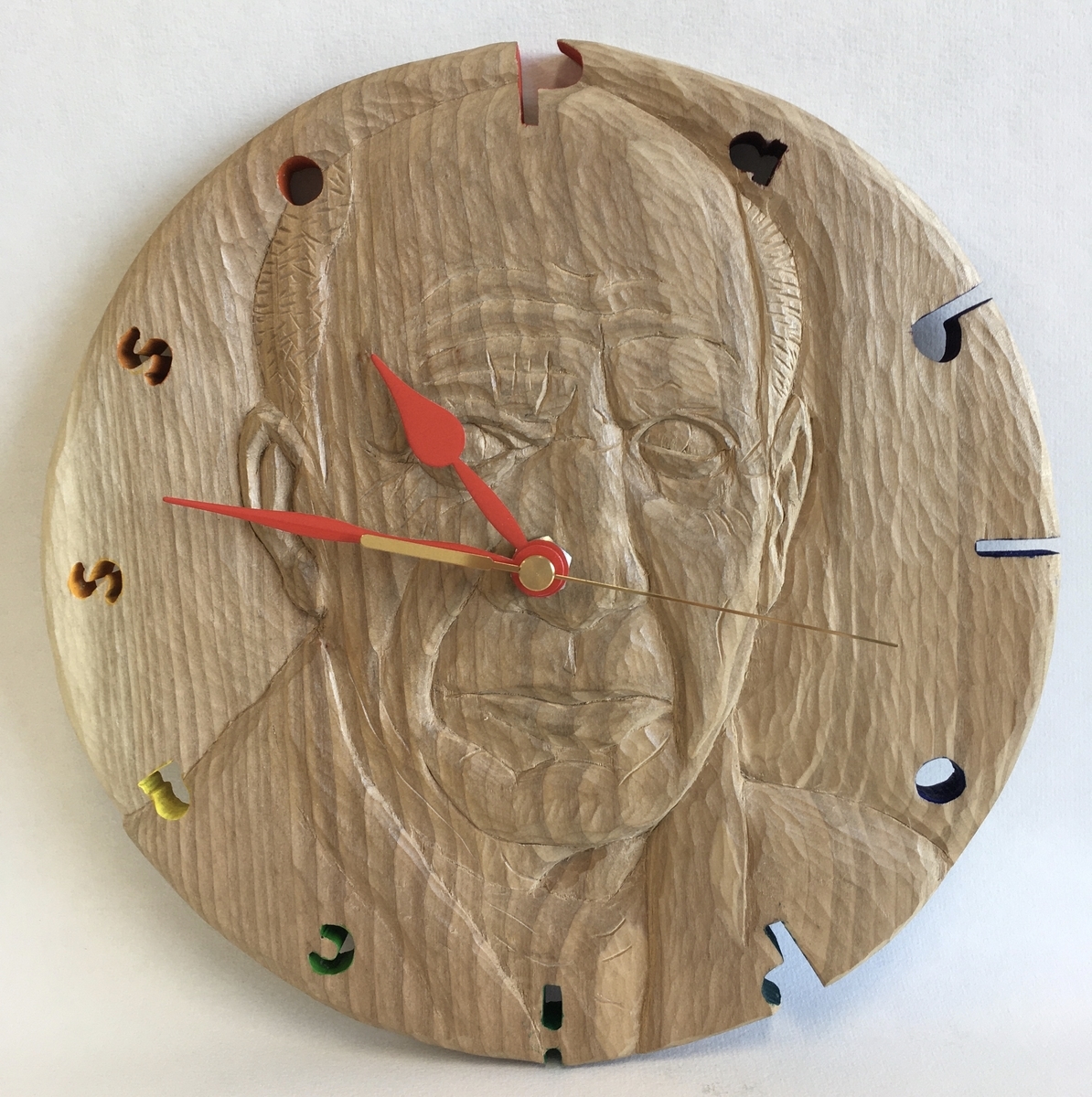 木彫り手作り時計 くじらの時計-クオーツ時計／商品一覧 | キコリ 手づくり時計工房