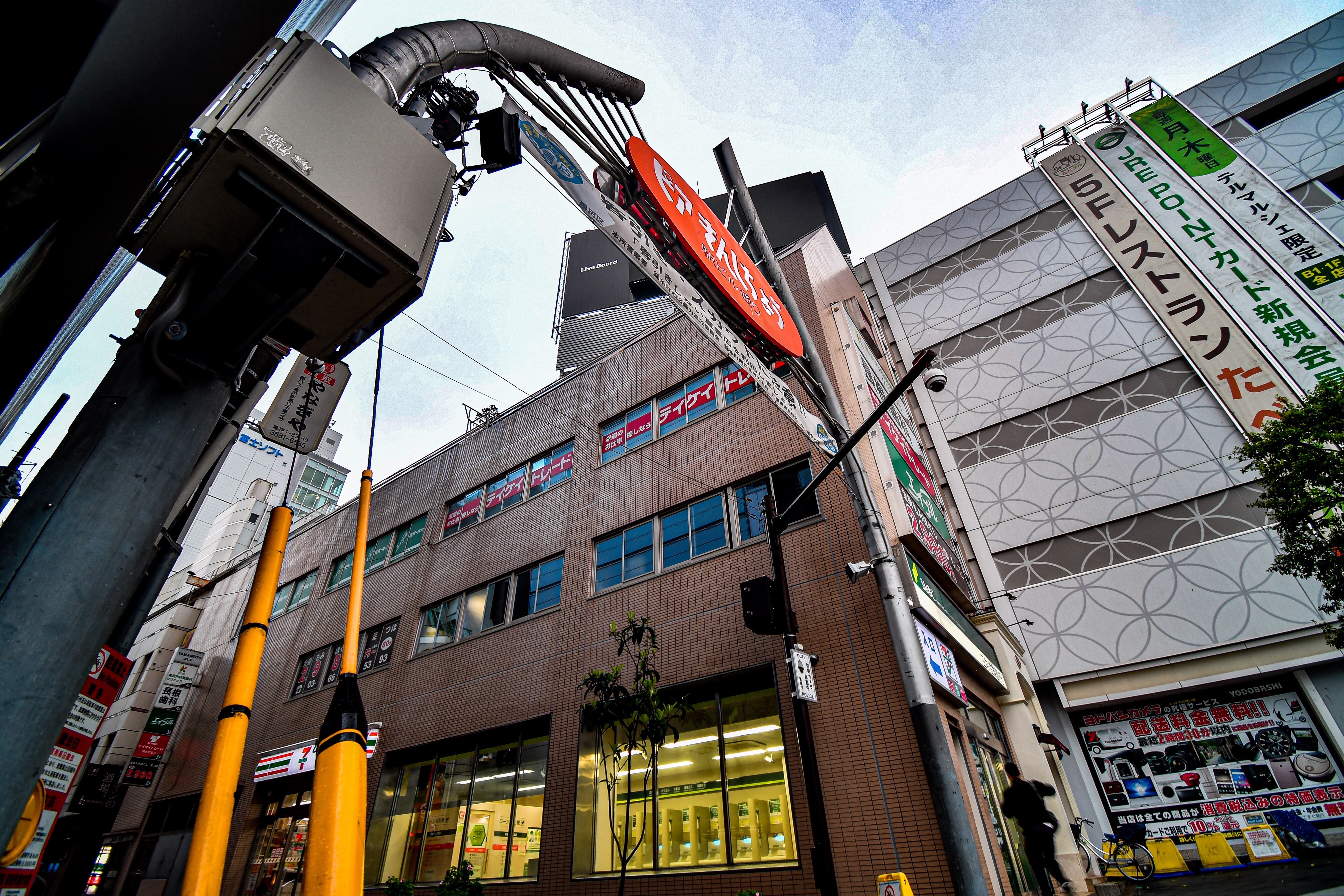 AF-P DX NIKKOR 10-20mm f/4.5-5.6G VR - 独眼流正宗