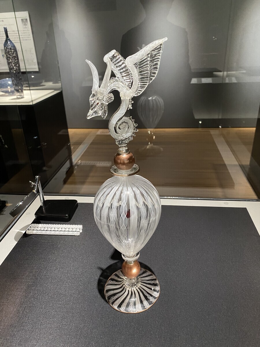 吹きガラス工芸の凄技を目の当たりにする（サントリー美術館） - M's View