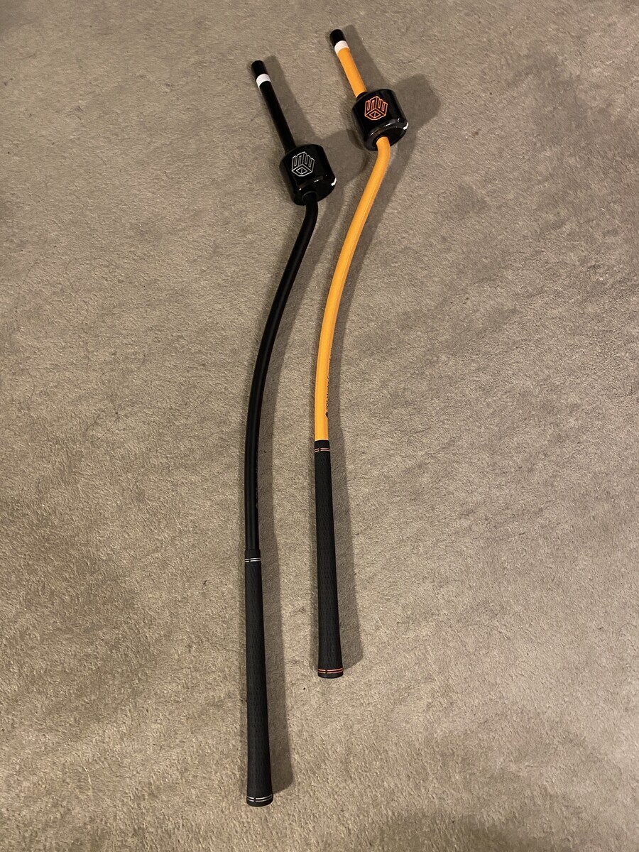 3D Swing Mentor Compact は室内でフルスイングの素振りができる 3D Swing Mentor Compact は室内でフルスイングの素振りができる