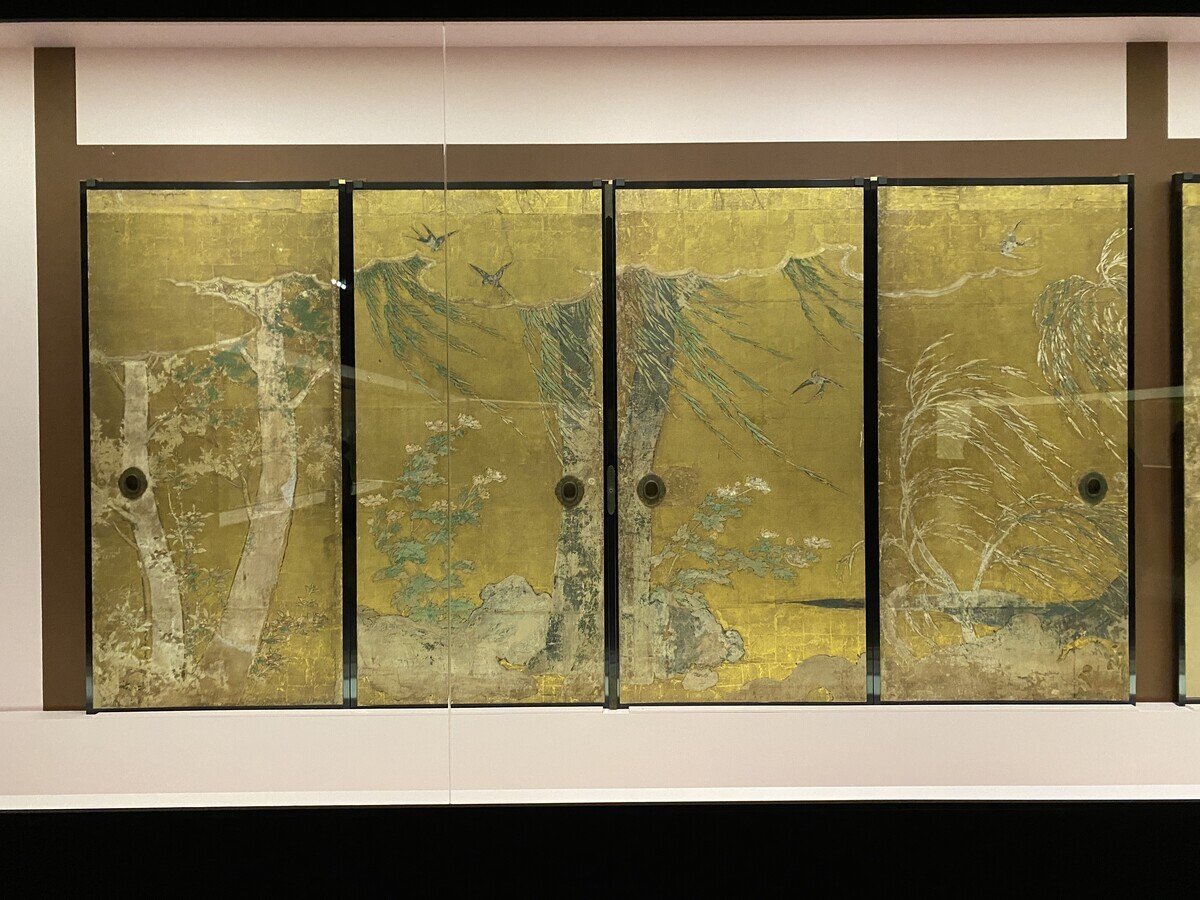特別展「旧嵯峨御所 大覚寺 －百花繚乱 御所ゆかりの絵画－」：120面