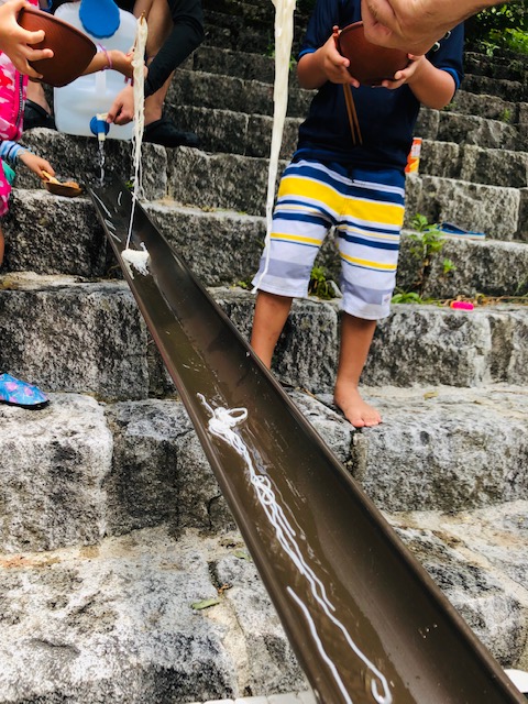 流しそうめん　水　流し方