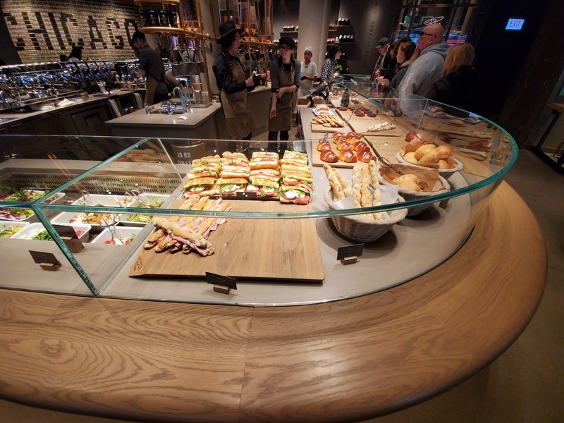 世界最大、スタバの高級店リザーブロースタリーがシカゴに
