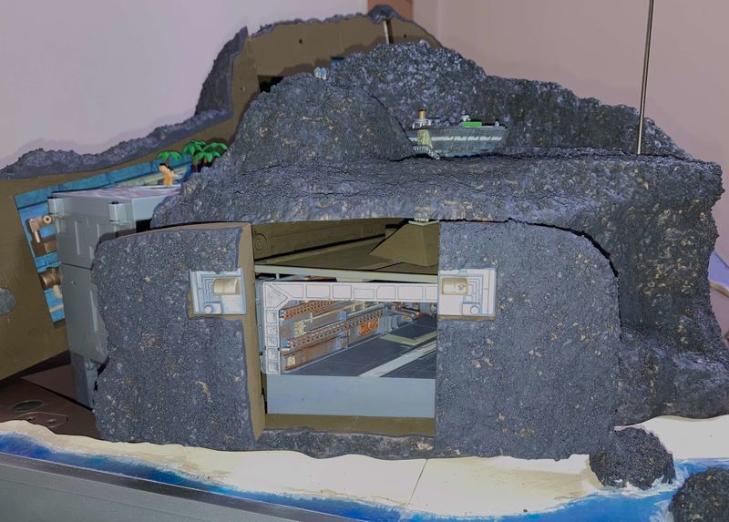 サンダーバード秘密基地110:完成です!!と言いたいけど… - 旅好き サンダーバード秘密基地110:完成です!!と言いたいけど… - 旅好き