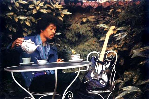 ジミ ヘンドリックスをスカウトした男 チャス チャンドラーが語る伝説のギタリスト その2 ロックの歴史を追いかける ジミ ヘンドリックスをスカウトした男 チャス チャンドラーが語る伝説のギタリスト その2 ロックの歴史を追いかける