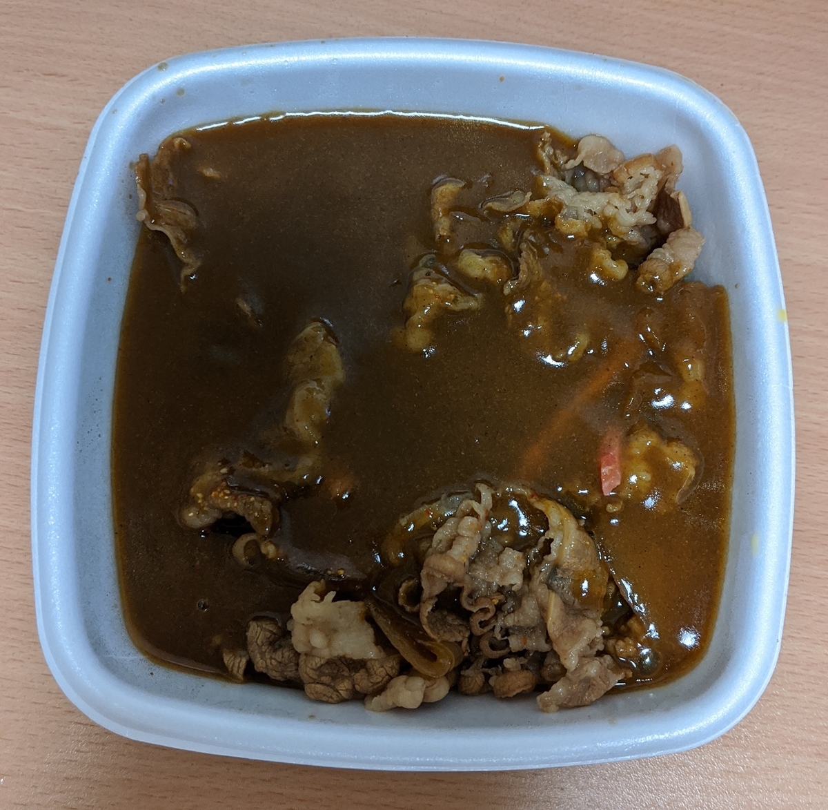 肉だく牛カレー　613円（クーポン使用）