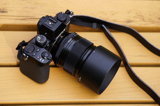 『FUJIFILM X-S10』と『フジノンレンズ XF56mmF1.2 R』