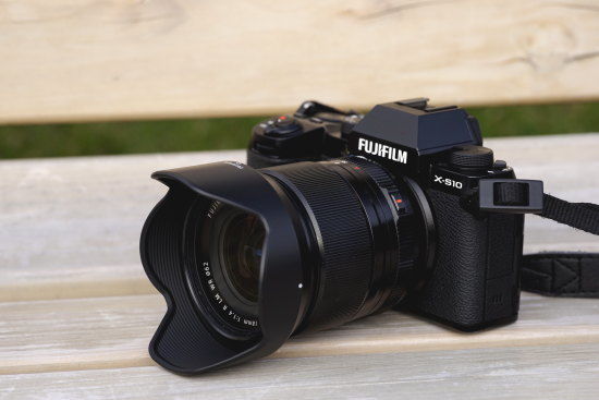 FUJIFILM 『X-S10』と『フジノンレンズ XF18mmF1.4 R LM WR』