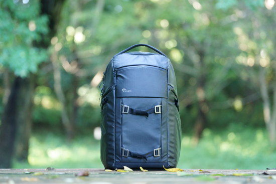 Lowepro（ロープロ） フリーライン BP350AW　細身のデザイン