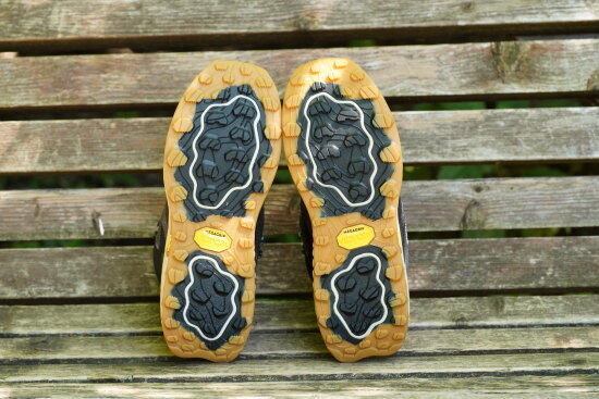 Vibram MEGA GRIPアウトソール