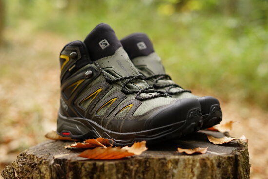 サロモン　X ULTRA 3 WIDE MID GORE-TEX