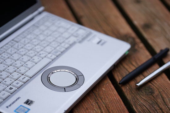 レッツノート 中古レビュー：頑丈で大画面の『CF-LX6』とその後継『CF