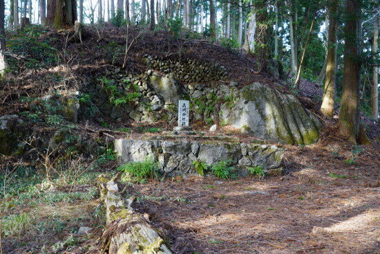 山の上の高明神社