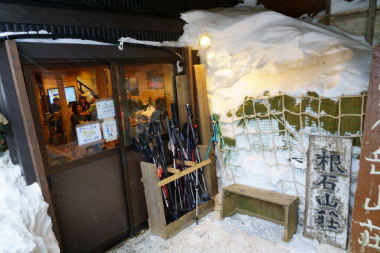 こちらは受付のある本館