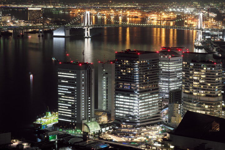 SIGMA 100-400mm F5-6.3 DG OS HSMは、期待通りの解像度で、夜景写真も細かところまで描写している