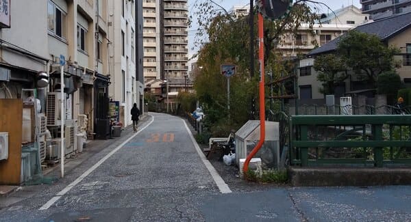 二ヶ領用水C曙橋(#13実写OP)天体戦士サンレッド聖地写真