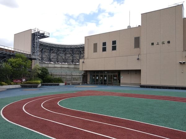 ノクティプラザ2屋上広場(2期OP)参考2天体戦士サンレッド聖地写真