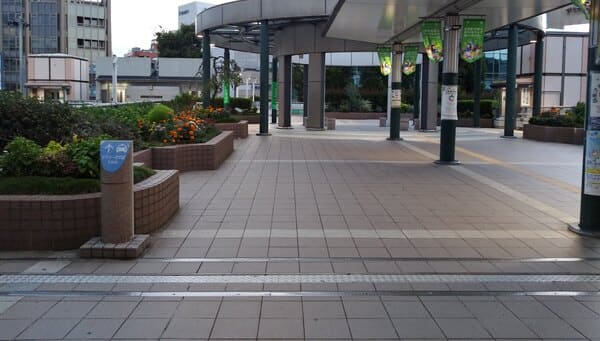 キラリデッキ JR南武線武蔵溝ノ口駅前(#40)天体戦士サンレッド聖地写真