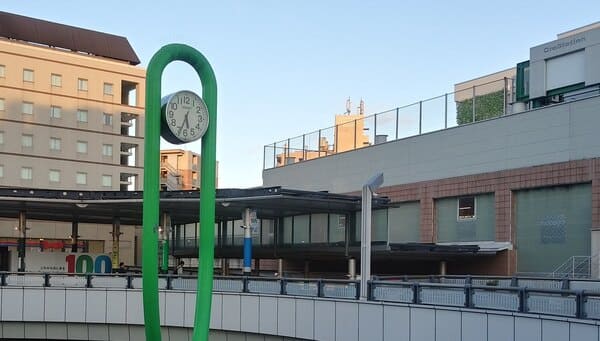 キラリデッキ 川崎市溝口駅前広場公衆トイレ前(#27#33)#27天体戦士サンレッド聖地写真