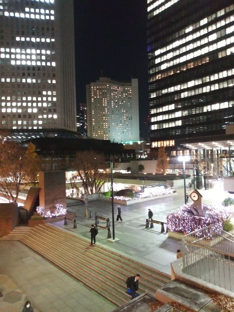 新宿三井ビルディング　クリスマスイルミネーション2024