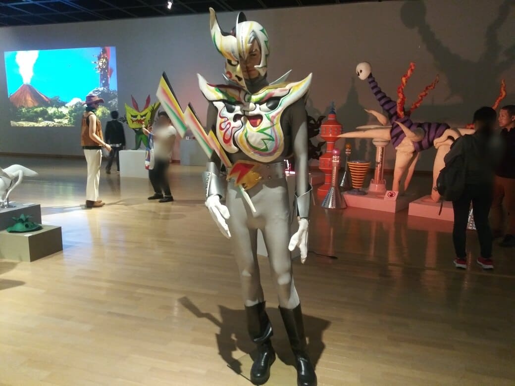 岡本太郎美術館　企画展示室「タローマン大万博川崎パビリオン」CBG幹部の人形