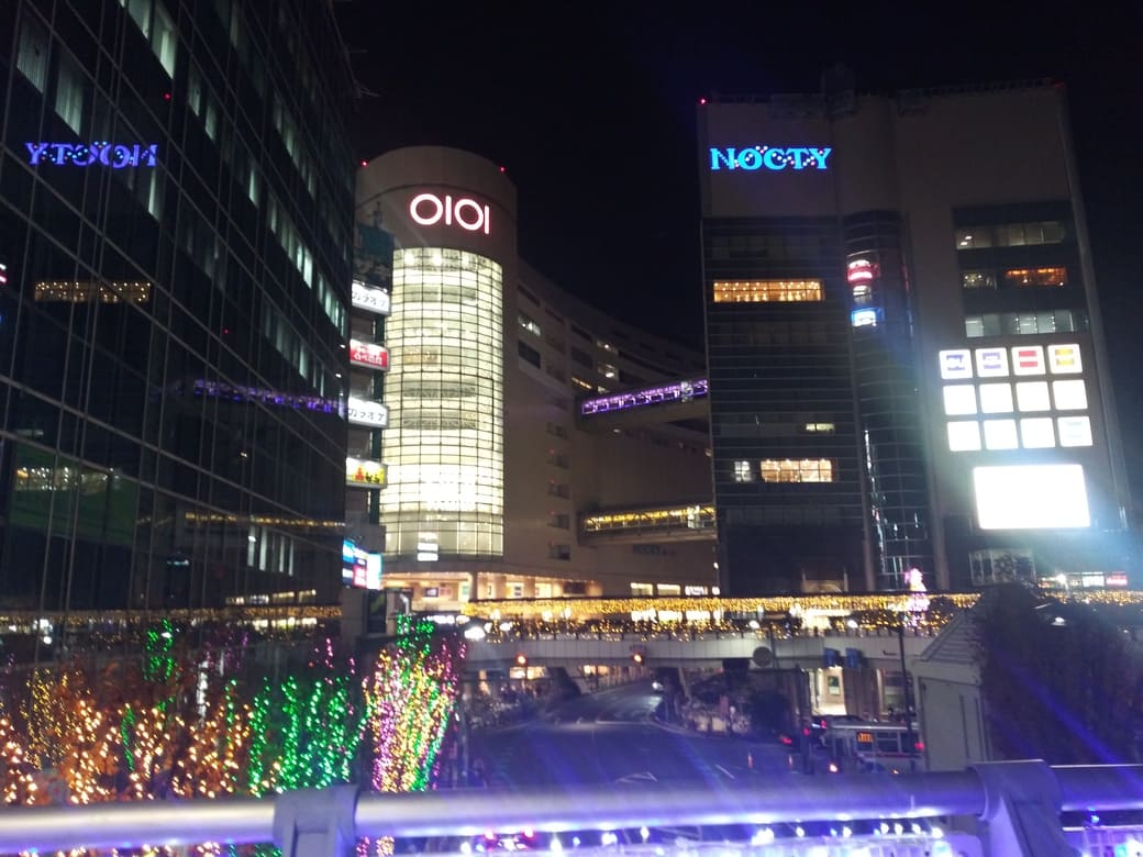 2025年第26回 溝口駅前 キラリデッキイルミネーション NOCTY Winter illumination5F連絡通路イルミネーション