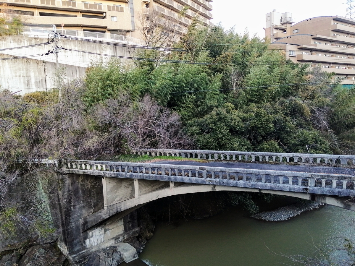 旧) 大阪府道46号茨木亀岡線 長ヶ橋 (2022. 4. 1.) - 交通遺産をめぐる