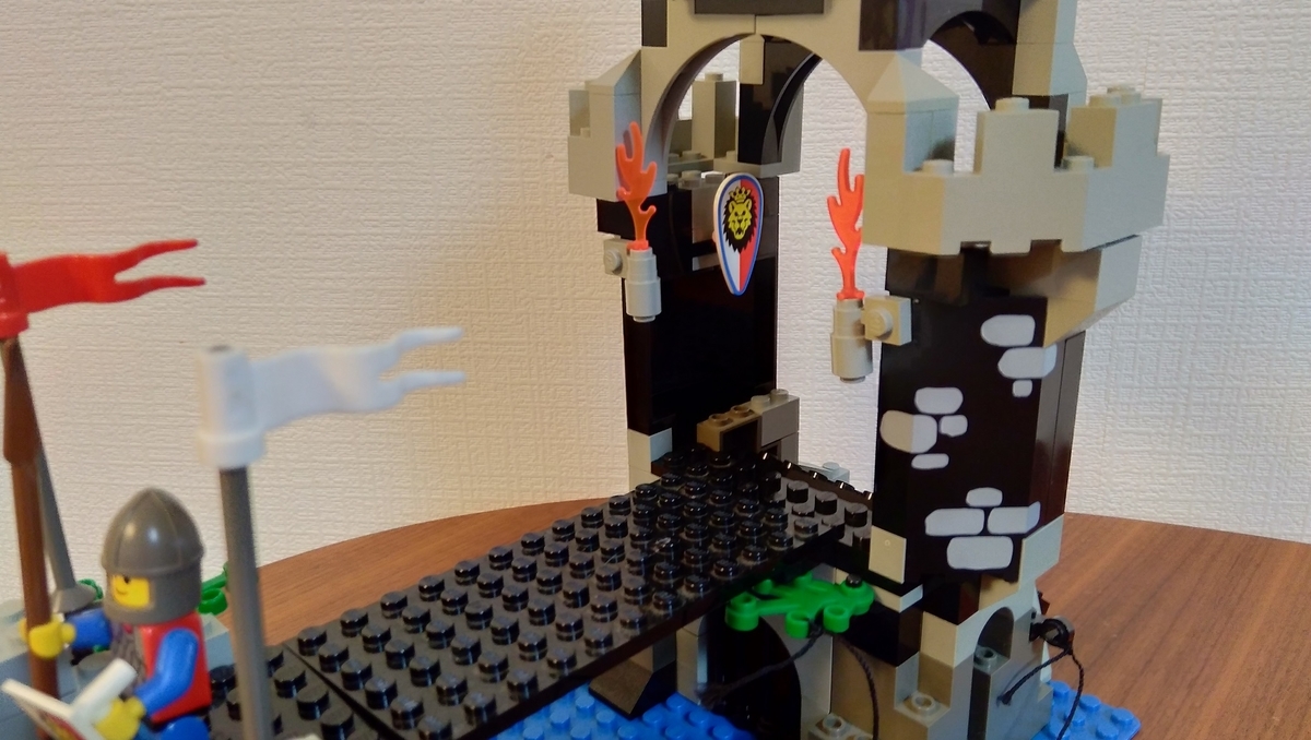 レゴ お城シリーズ ガイコツの塔 6078 - LEGO探偵団