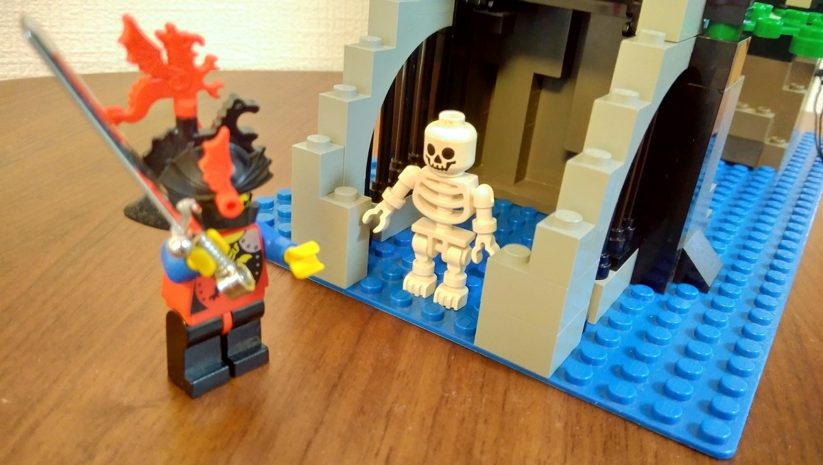 レゴ お城シリーズ ガイコツの塔 6078 - LEGO探偵団