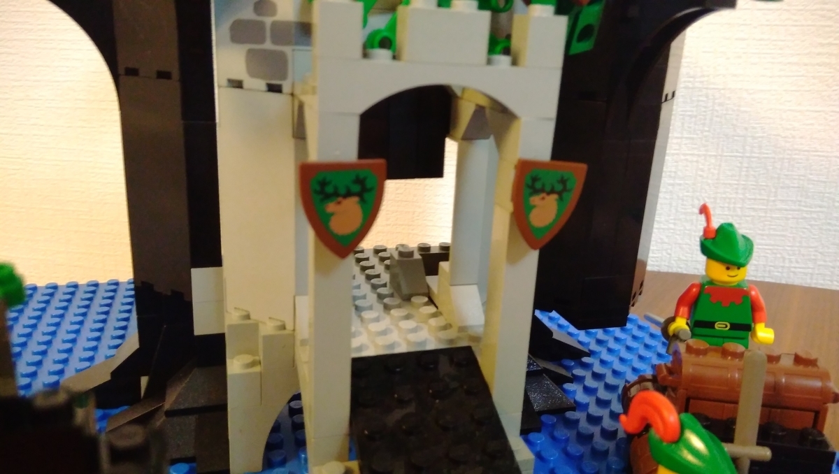 レゴ お城シリーズ 森の人のとりで 6077 - LEGO探偵団