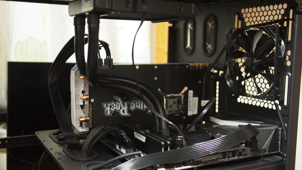 第8世代　自作パソコン 10万円以下で作る小型ゲーミングPC（Core i3-10100F、GeForce