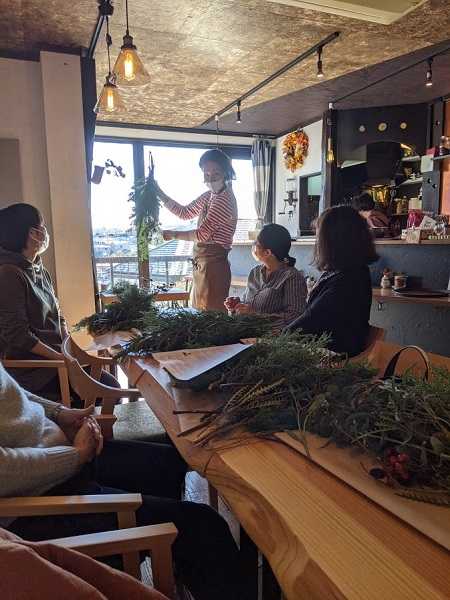 スワッグ作り　なっちゃんのにこにこブログ