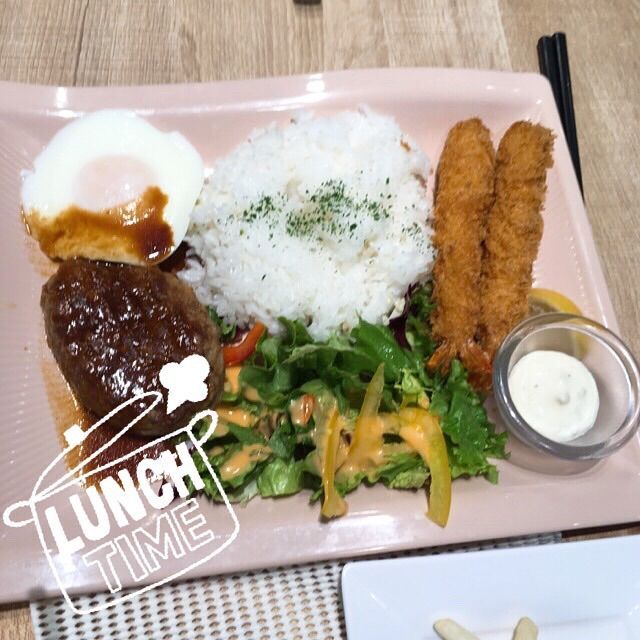 ハグハグカフェのハンバーグ