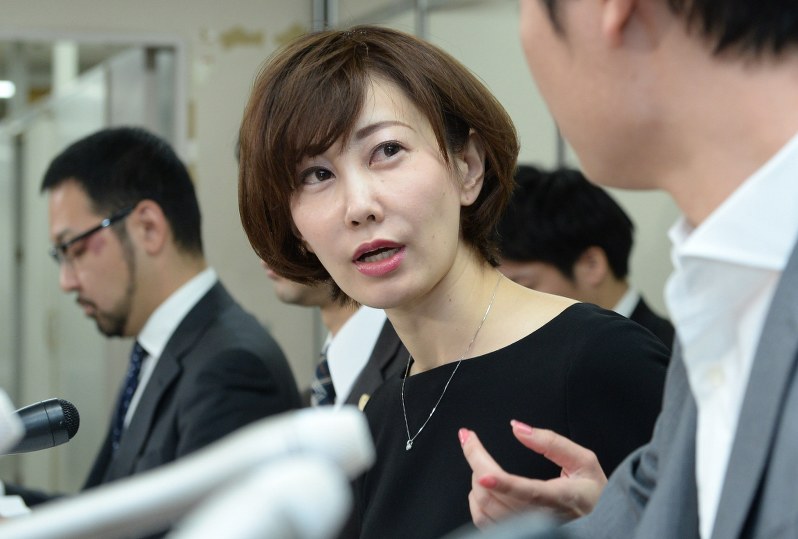 美しすぎる女性弁護士 亀石倫子 世の中のいろんなこと