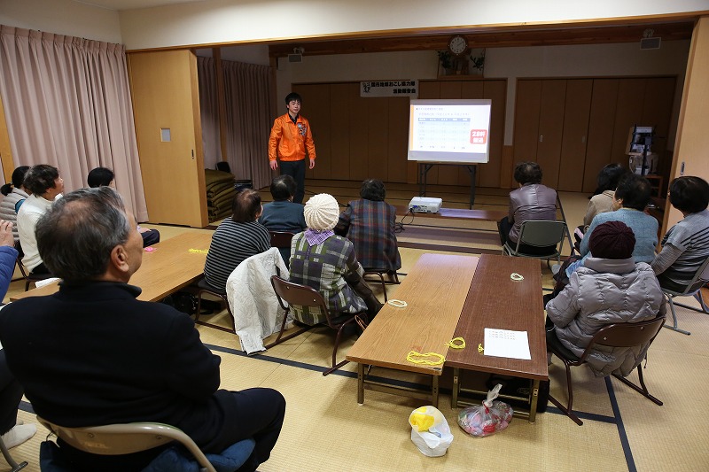 15日、船山集会所で