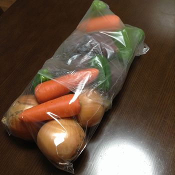 野菜詰め放題はお得なんだろうか 猫は何も持ってない