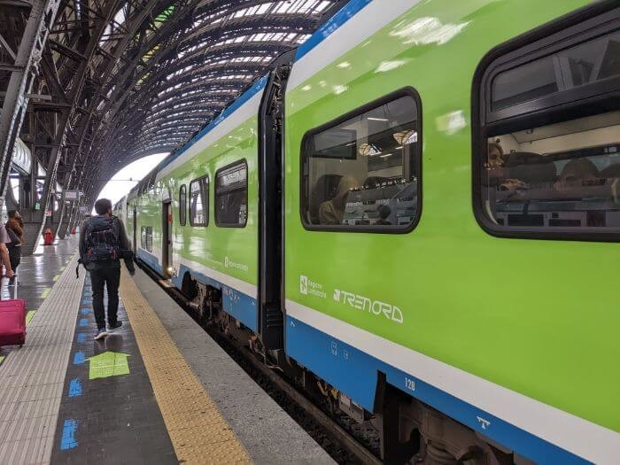 ミラノからガルダ湖シルミオーネへの電車