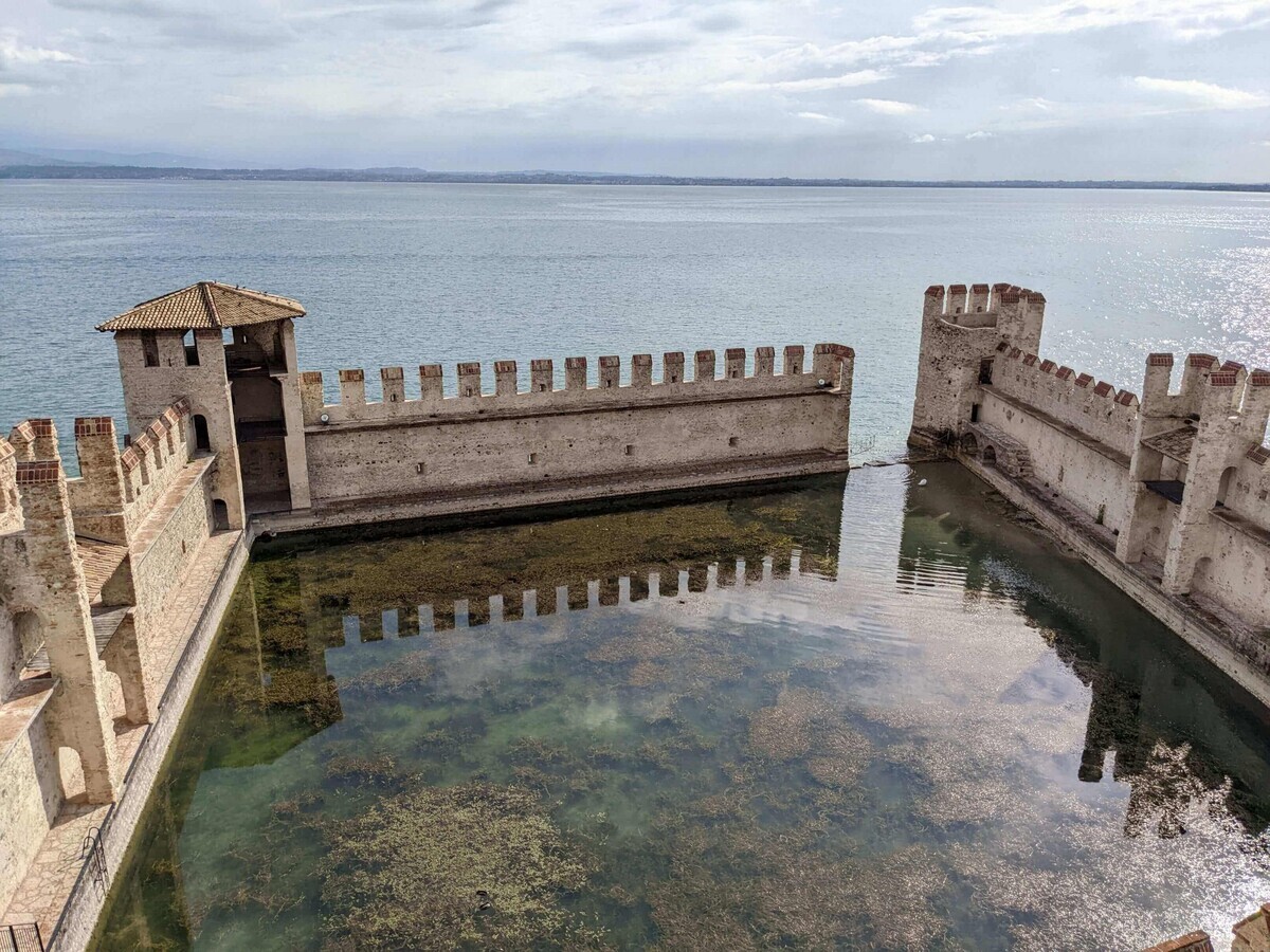 ガルダ湖シルミオーネ「スカリジェロ城」からの景色