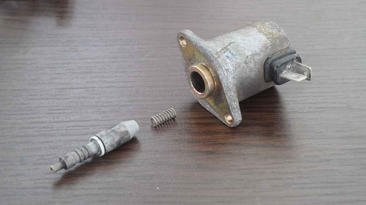 さあと　WY30　バルブなど 47478)チェック バルブ ニッサン ニッサン純正品番先頭47 【通販
