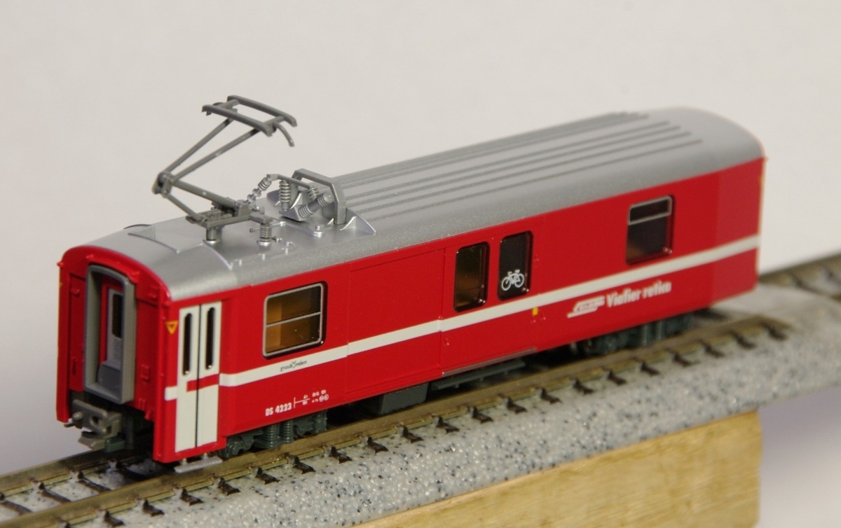 KATO レーティッシュ鉄道 電源荷物車 DS4223 - スイス・レーティッシュ