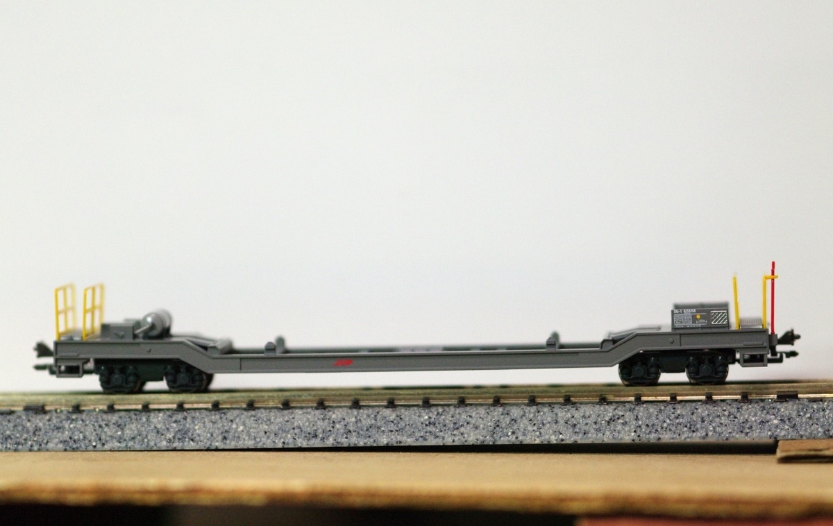 KATO レーティッシュ鉄道のコンテナ貨物 記念撮影 4 - スイス・レー