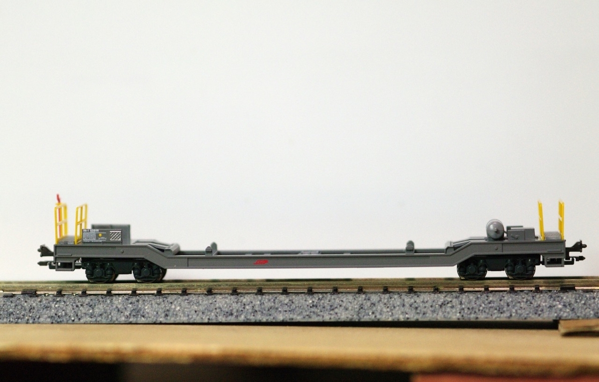 KATO レーティッシュ鉄道のコンテナ貨物 記念撮影 4 - スイス・レー