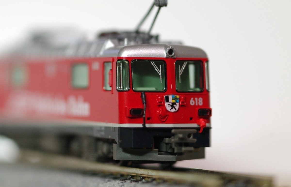 KATO レーティッシュ鉄道 RhB Ge4/4 Ⅱ 「RhBロゴ」 記念撮影